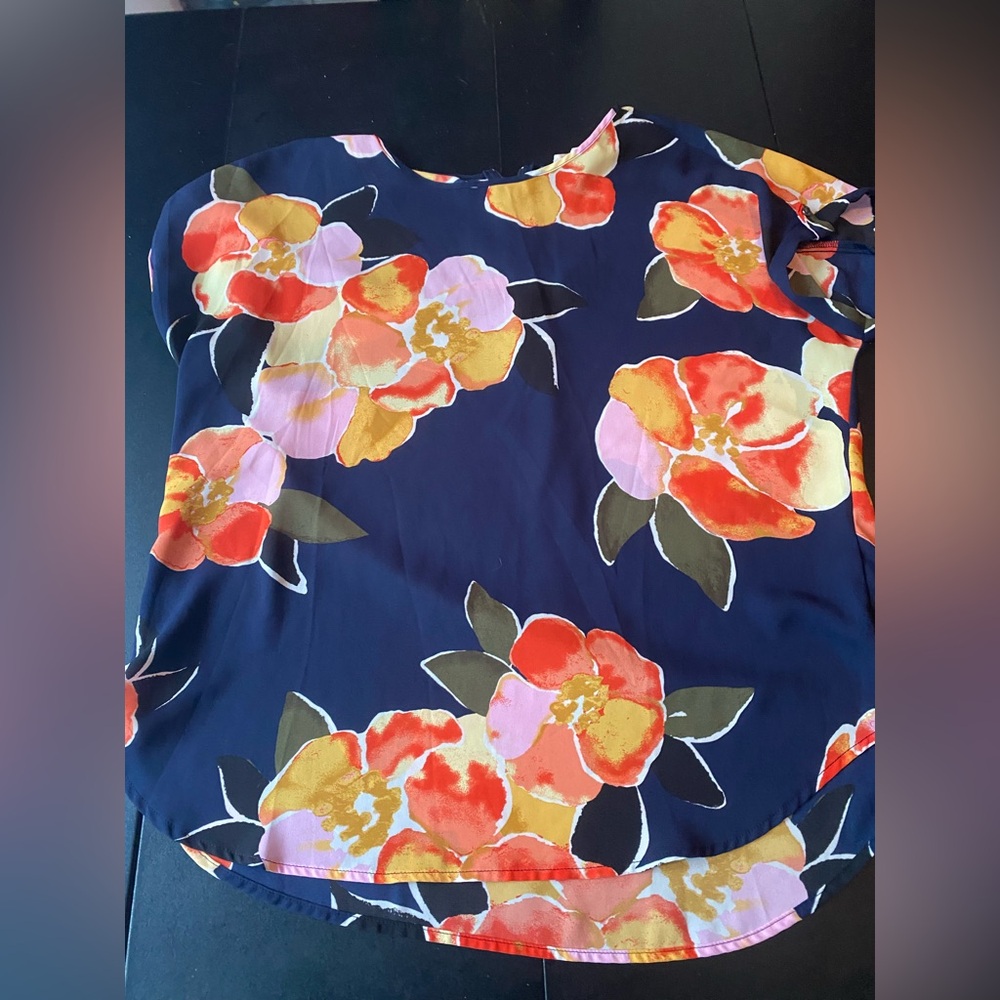 Woman’s sleeveless